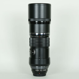 OLYMPUS M.ZUIKO DIGITAL ED 300mm F4.0 IS PRO