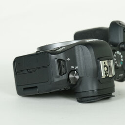 Canon EOS R6 Canon EOS R6
