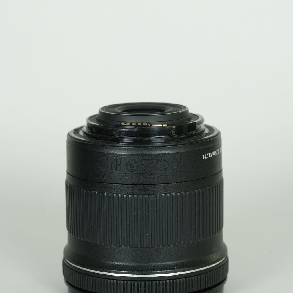 Canon EF-S10-18mm F4.5-5.6 IS STM