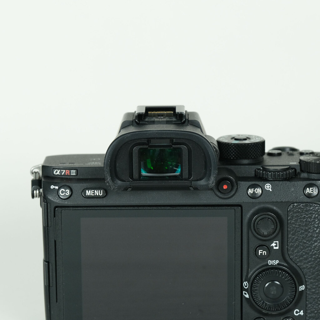 SONY α7R III(ILCE-7RM3) SONY α7R III(ILCE-7RM3)
