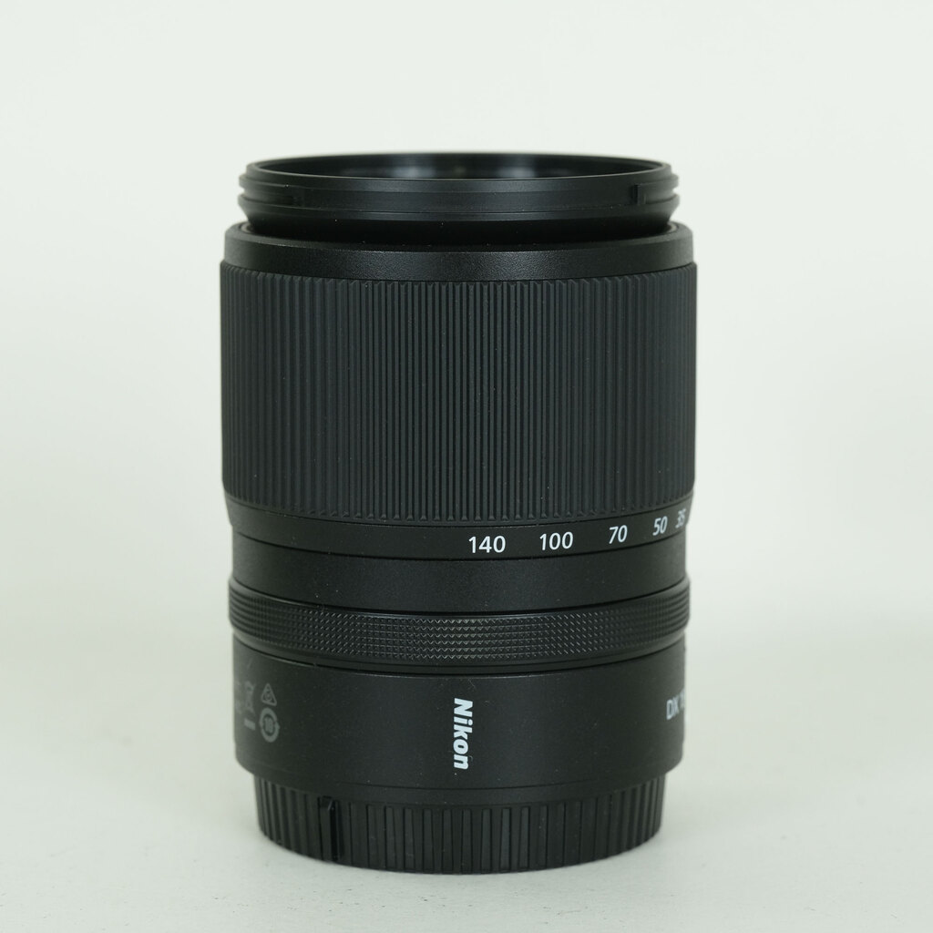 Nikon NIKKOR Z DX 18-140mm f/3.5-6.3 VR Nikon NIKKOR Z DX 18-140mm f/3.5-6.3 VR