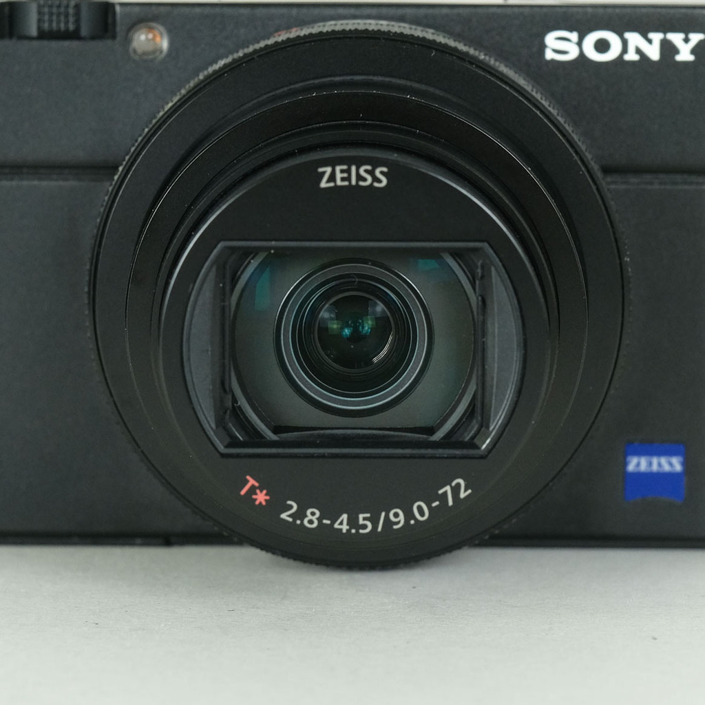 SONY Cyber-shot DSC-RX100M7