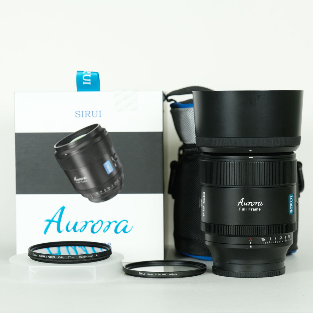 SIRUI AURORA 85mm F1.4 [ソニーE用]の出品 | ONE SCENE（ワンシーン）