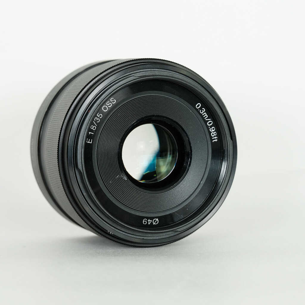 SONY E 35mm F1.8 OSS SEL35F18