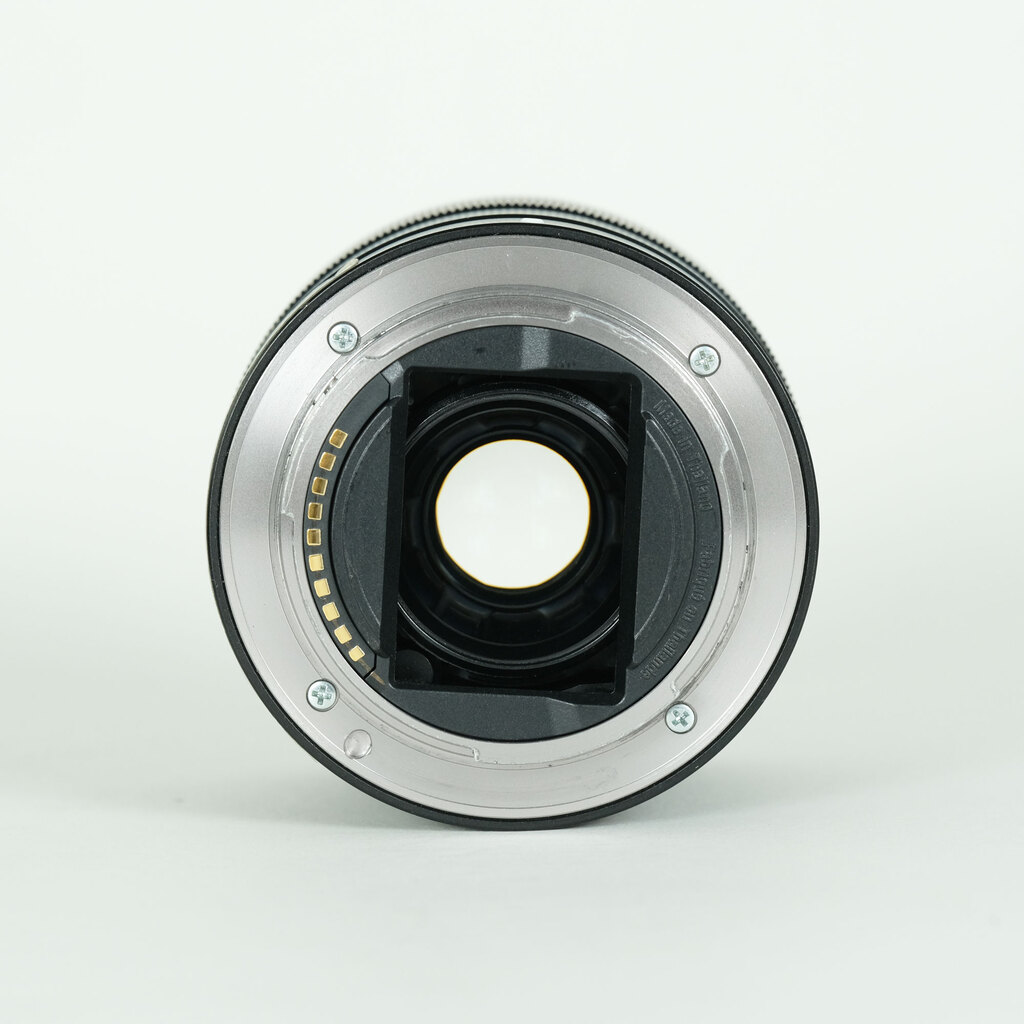 SONY FE 28mm F2 SEL28F20の出品 | ONE SCENE（ワンシーン）