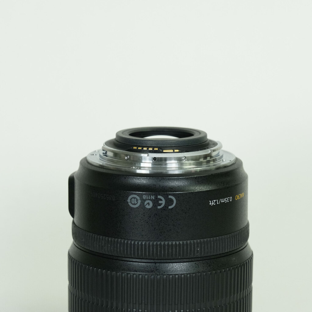 Canon EF-S15-85mm F3.5-5.6 IS USM