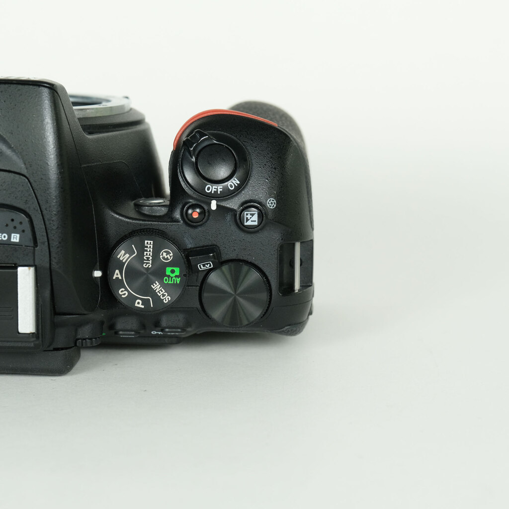 Nikon D5600