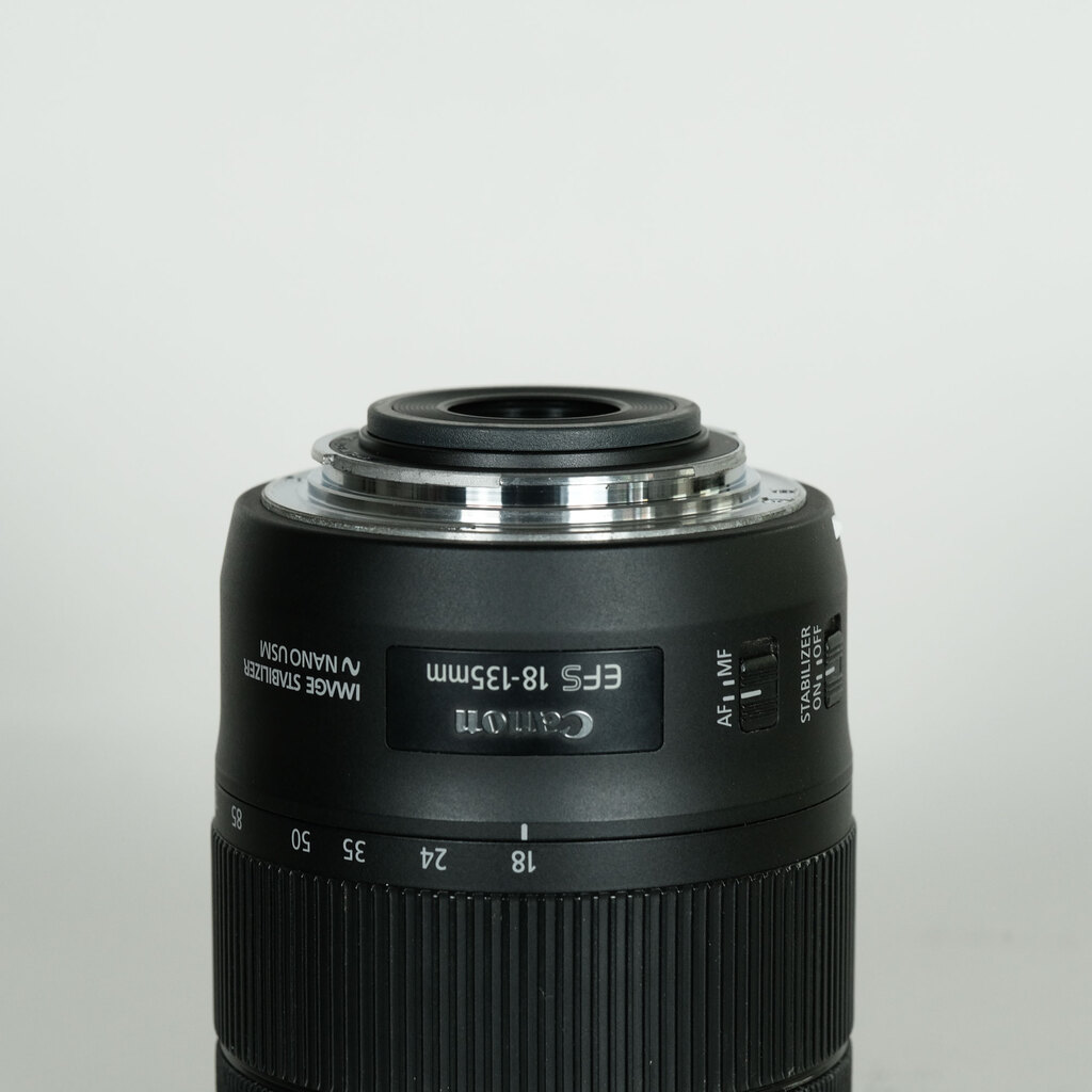 Canon EF-S18-135mm F3.5-5.6 IS USMの出品 | ONE SCENE（ワンシーン）