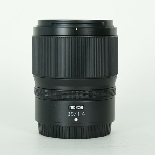 Nikon NIKKOR Z 35mm f/1.4を徹底解説。f1.4が映し出す世界を身近な