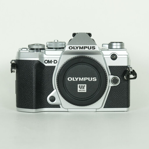 OLYMPUS OM-D E-M5 Mark IIIを徹底解説。作例からおすすめレンズまで