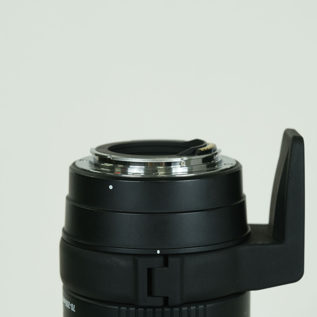 SIGMA APO 70-200mm F2.8 EX DG OS HSM (キヤノンEF用)