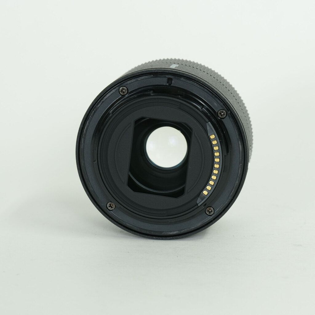 Nikon NIKKOR Z 40mm f/2 Nikon NIKKOR Z 40mm f/2