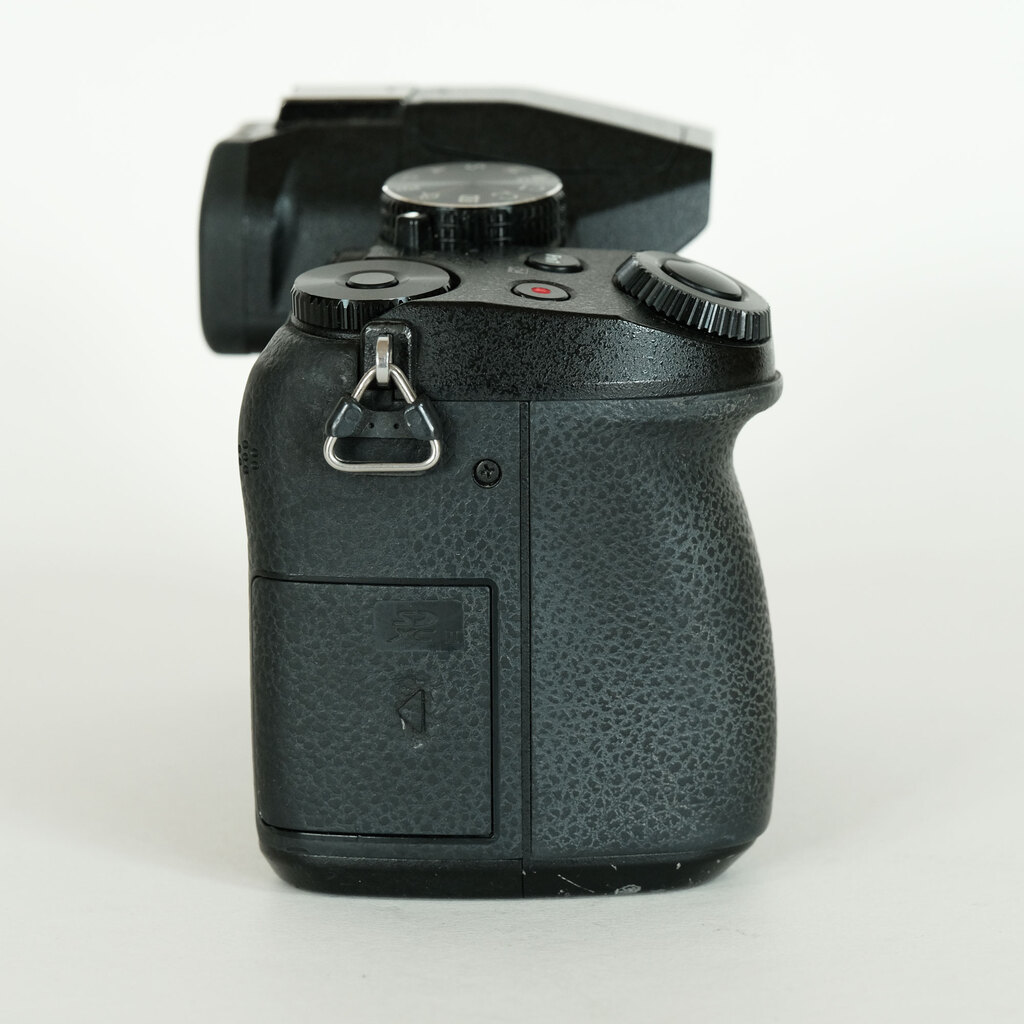 Panasonic LUMIX DMC-G8