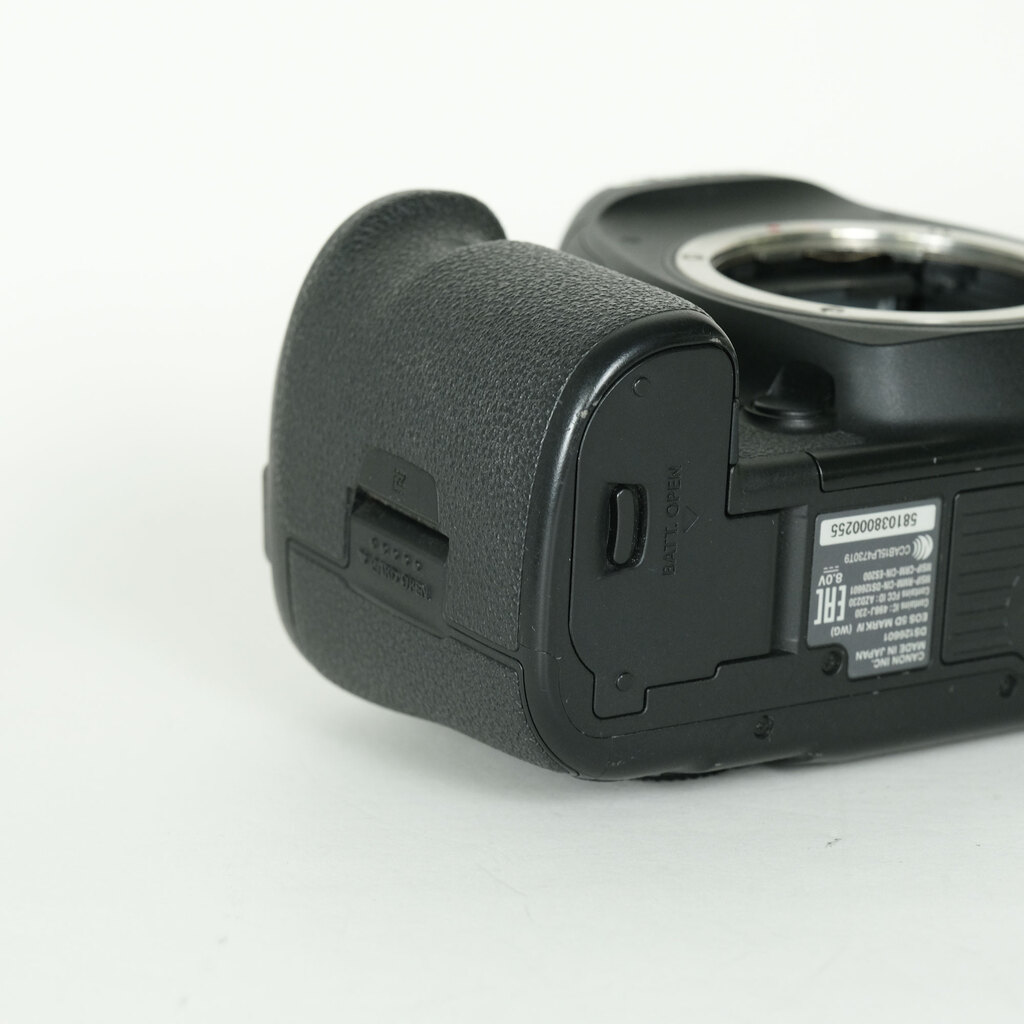 Canon EOS 5D Mark IVの出品 | ONE SCENE（ワンシーン）