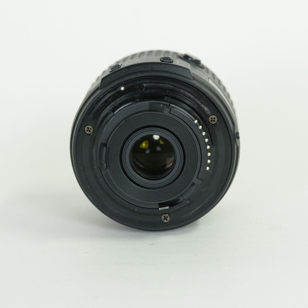 Nikon AF-S DX NIKKOR 18-55mm f3.5-5.6G VR II