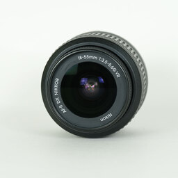 Nikon AF-S DX NIKKOR 18-55mm F3.5-5.6 G VR