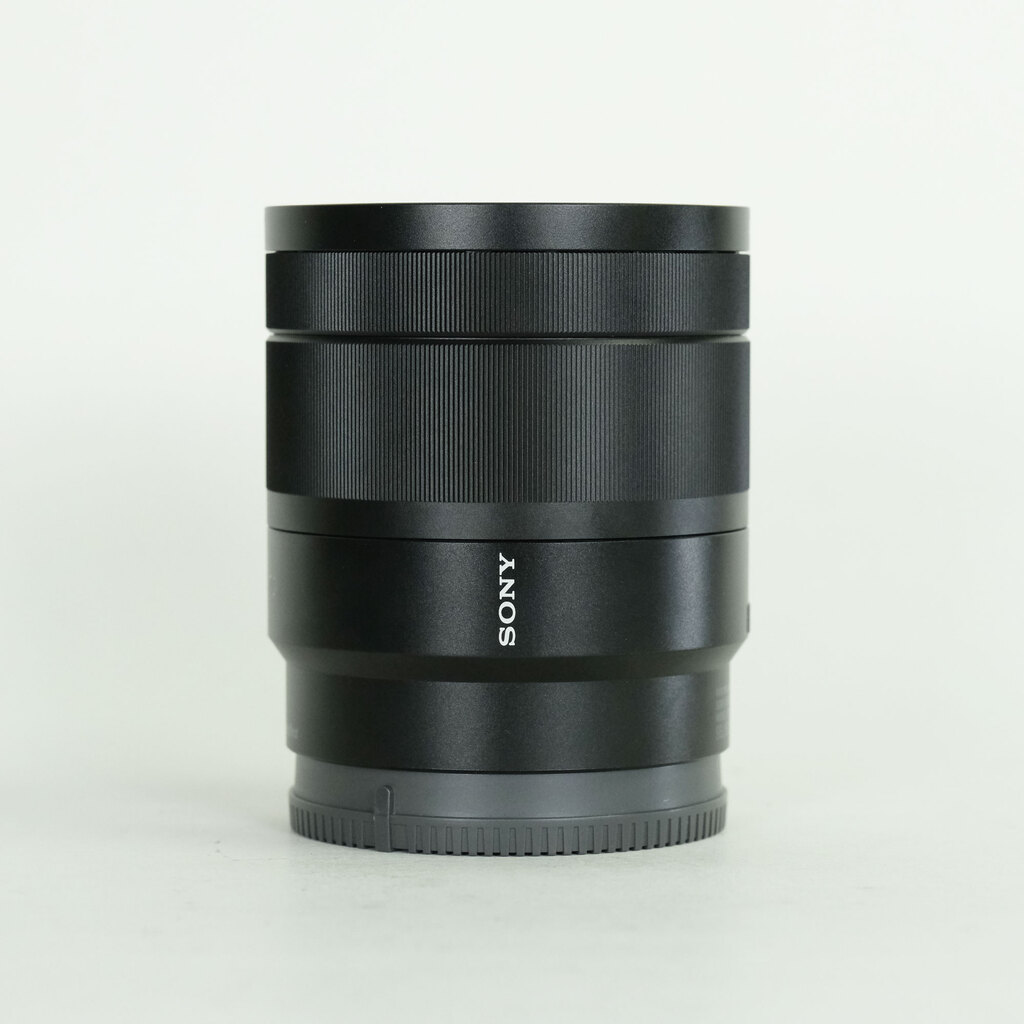 SONY Vario-Tessar T* E 16-70mm F4 ZA OSS SEL1670Z SONY Vario-Tessar T* E 16-70mm F4 ZA OSS SEL1670Z