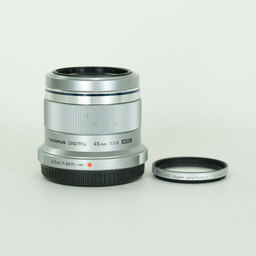 OLYMPUS M.ZUIKO DIGITAL 45mm F1.8