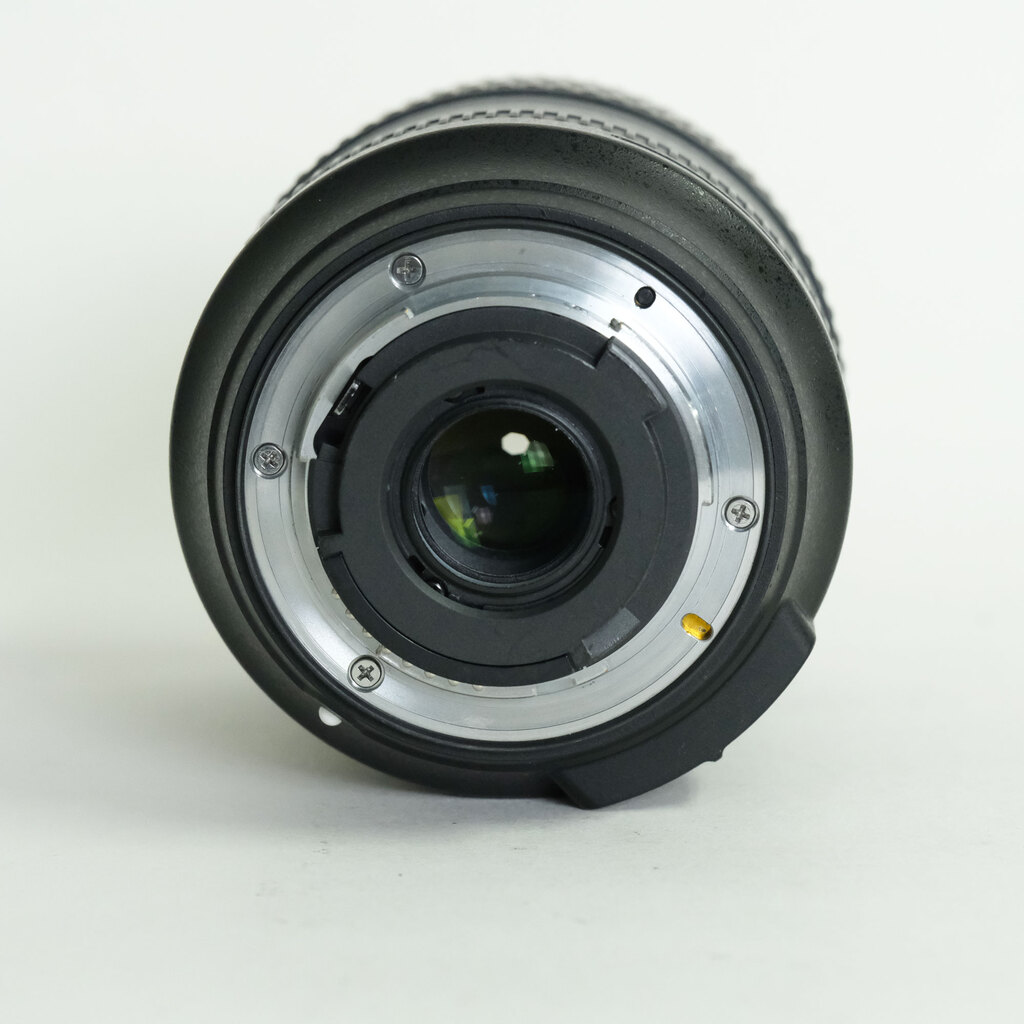 Nikon AF-S DX NIKKOR 18-300mm f/3.5-6.3G ED VR