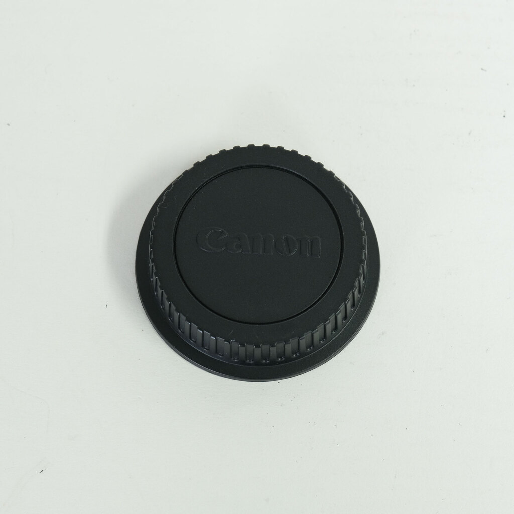 Canon EF-S18-55mm F4-5.6 IS STM