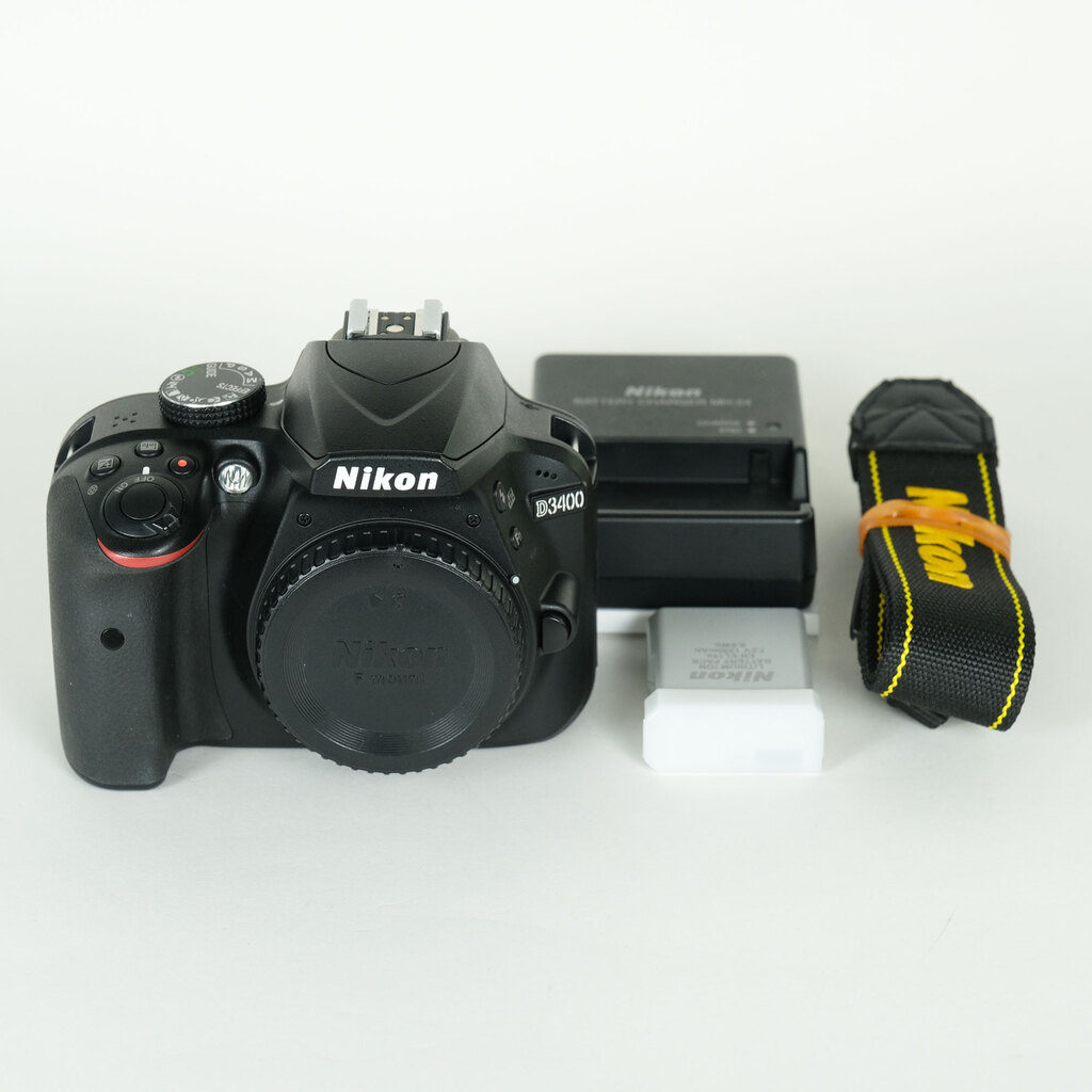 Nikon D3400