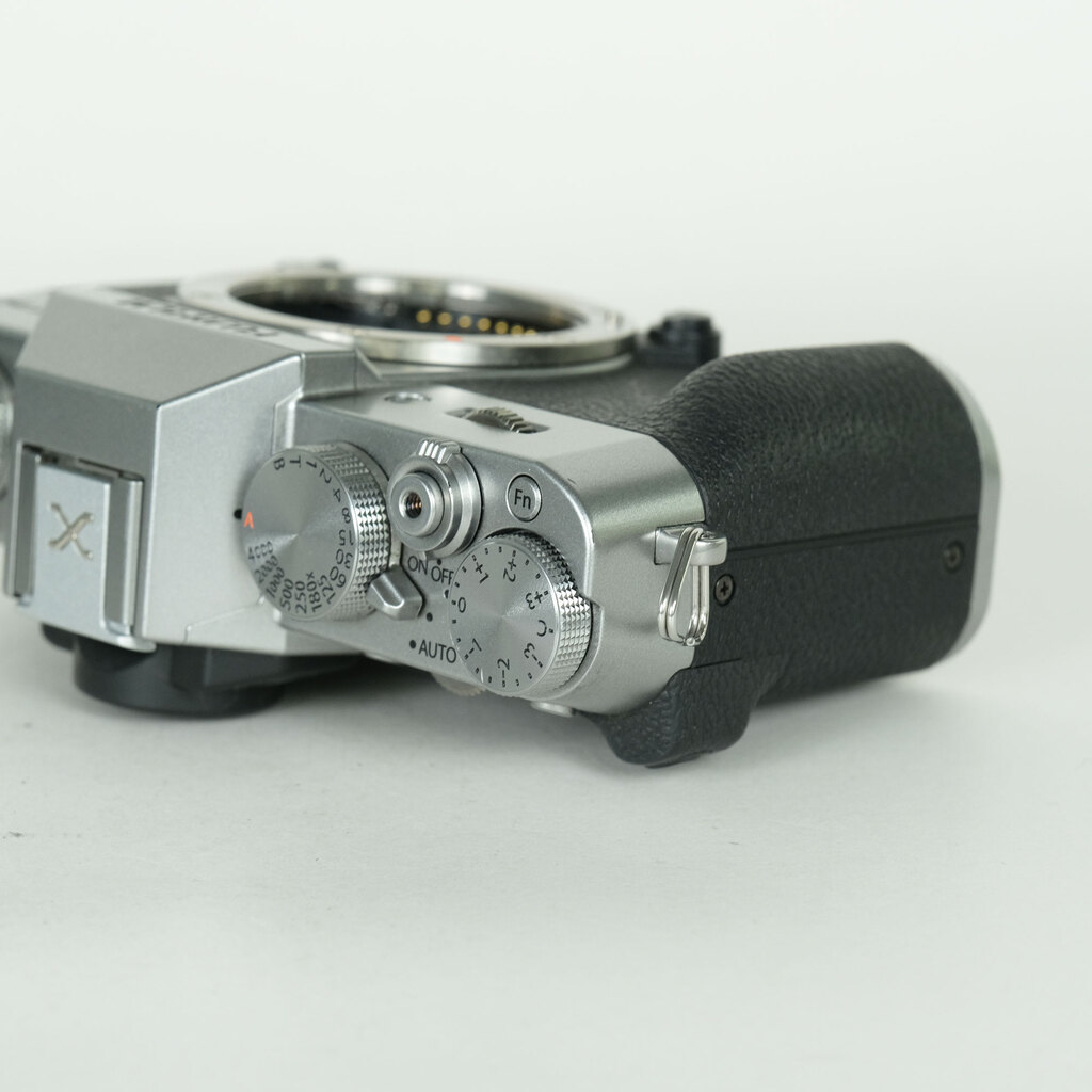 FUJIFILM X-T30の出品 | ONE SCENE（ワンシーン）