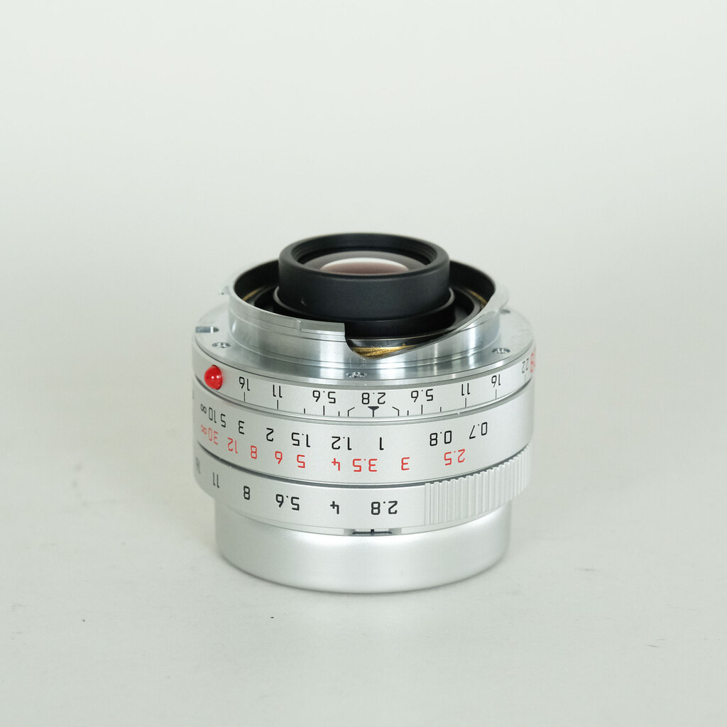Leica エルマリート M28mm F2.8 ASPH.(フードはめ込み式・6bit) シルバー Leica エルマリート M28mm F2.8 ASPH.(フードはめ込み式・6bit) シルバー