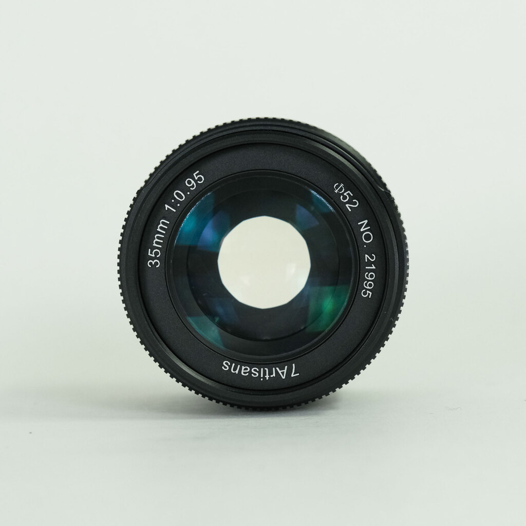 七工匠 7Artisans 35mm F0.95 (フジフイルムX用) ブラック