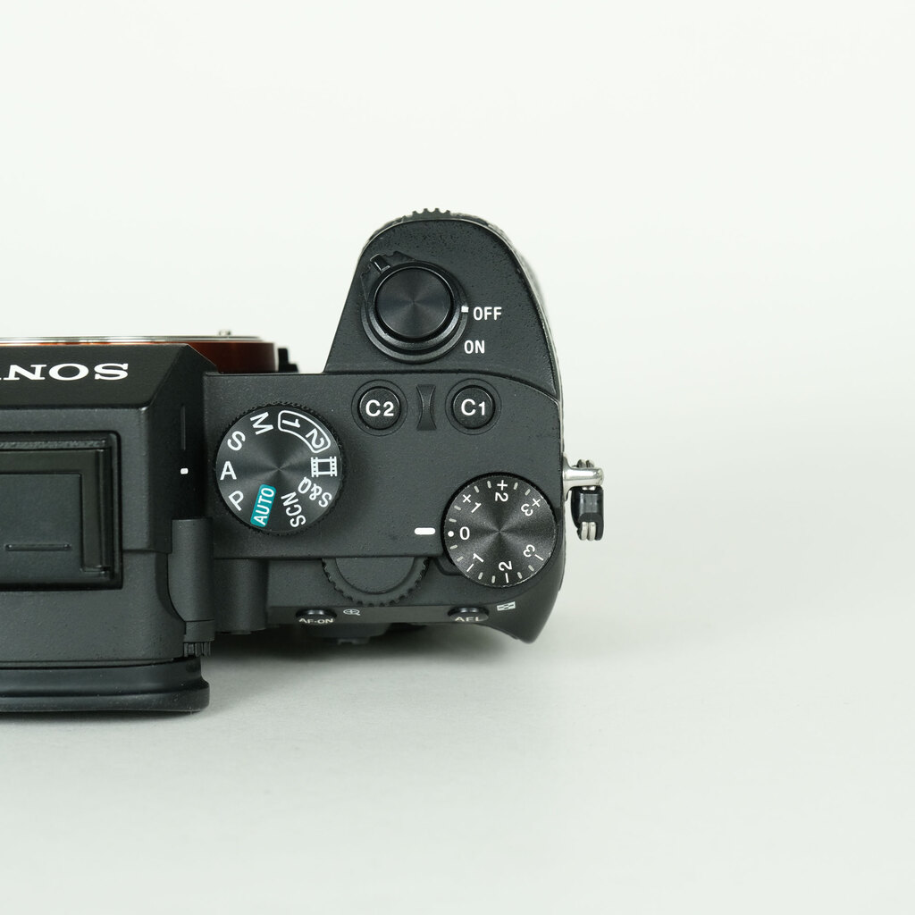 SONY α7 III(ILCE-7M3) SONY α7 III(ILCE-7M3)
