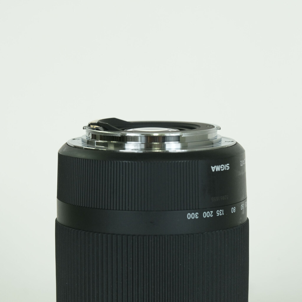 SIGMA 18-300mm F3.5-6.3 DC MACRO OS HSM｜Contemporary [キヤノンEF用]