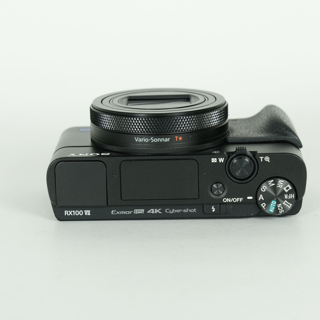 SONY Cyber-shot DSC-RX100M7 SONY Cyber-shot DSC-RX100M7