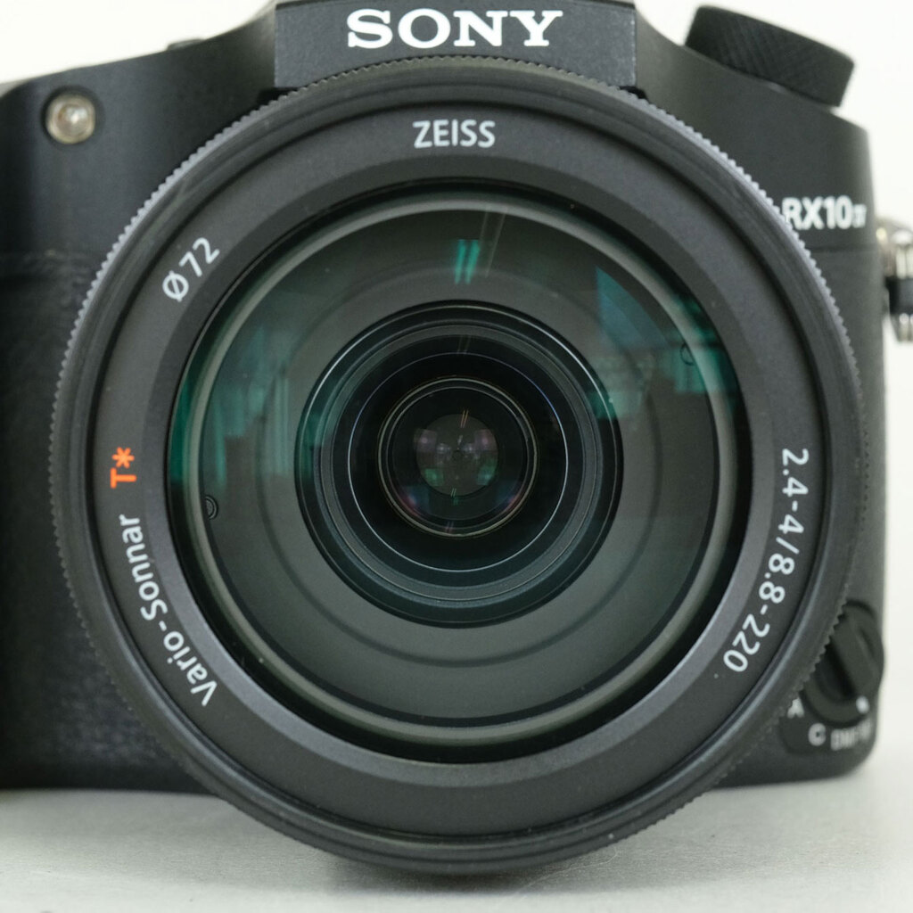 SONY Cyber-shot DSC-RX10M4