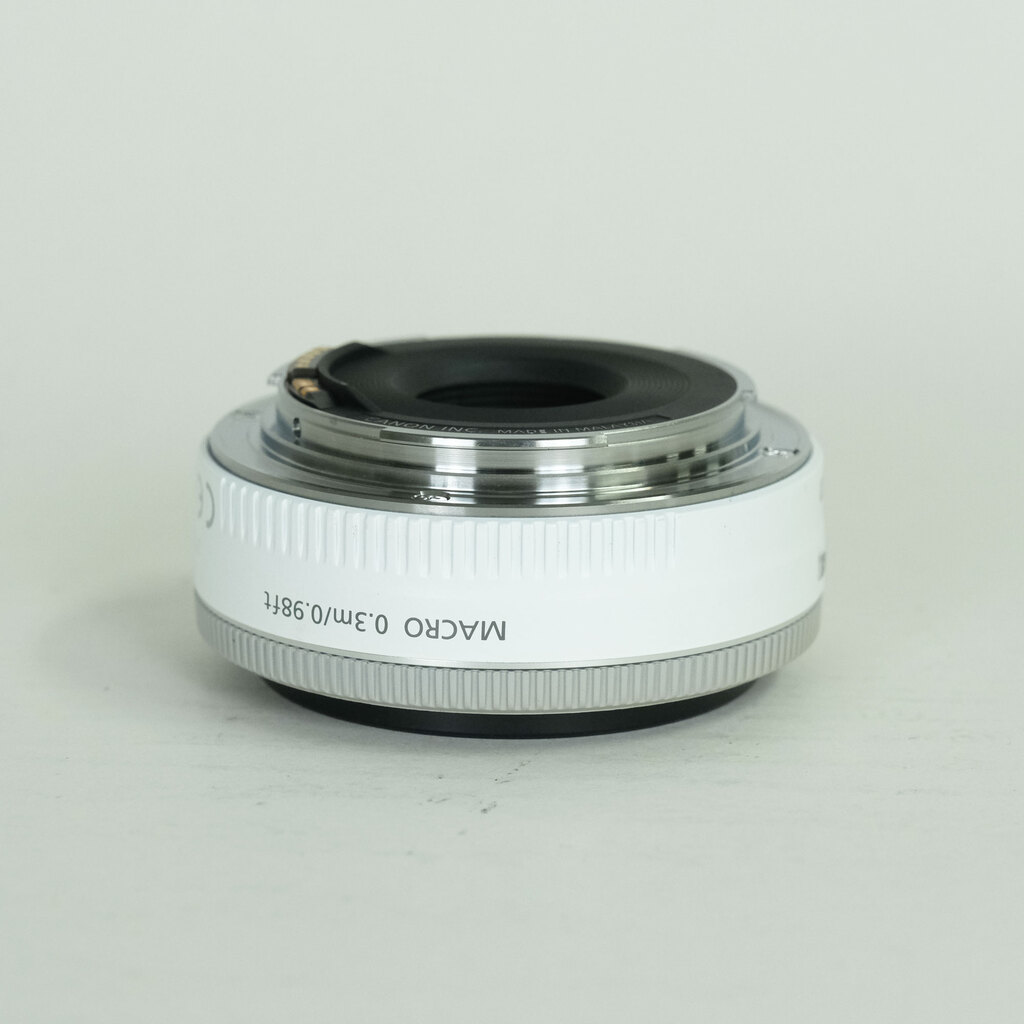 Canon EF40mm F2.8 STM ホワイト