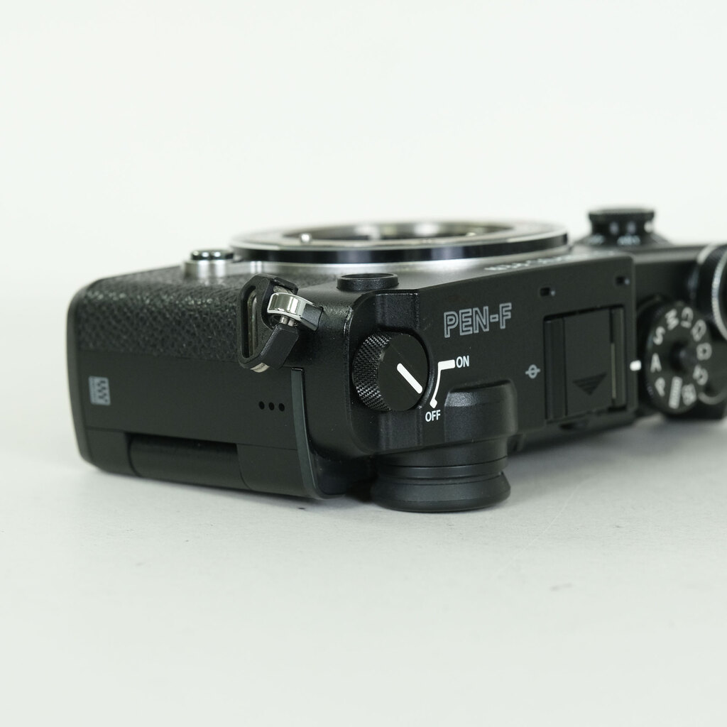 OLYMPUS PEN-F OLYMPUS PEN-F