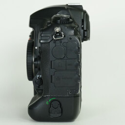 Nikon D5 ボディ（CF-Type）