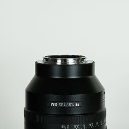 SONY FE 135mm F1.8 GM SEL135F18GM