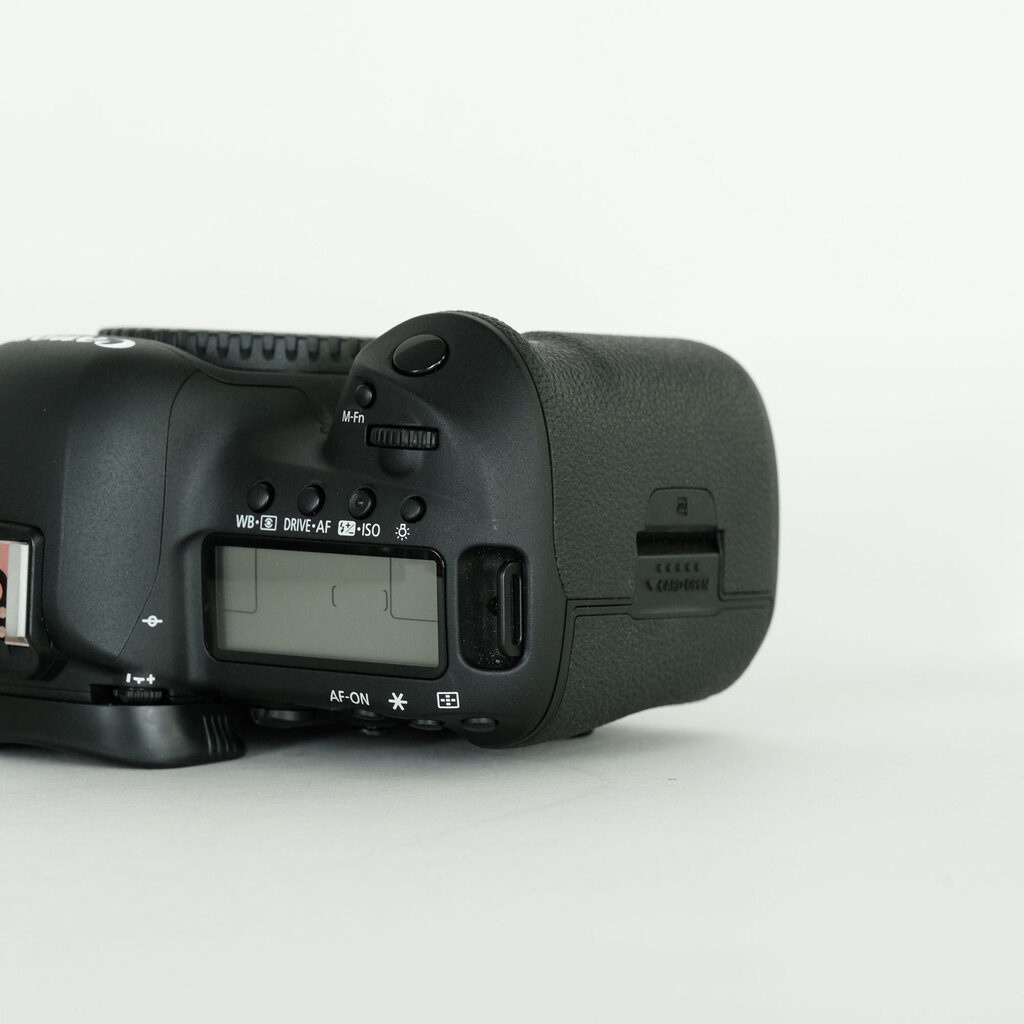 Canon EOS 5D Mark IV