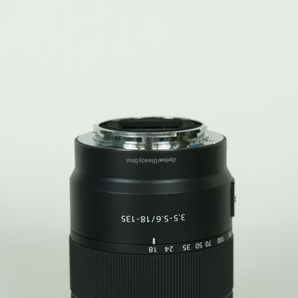 SONY E 18-135mm F3.5-5.6 OSS SEL18135の出品 | ONE SCENE（ワンシーン）