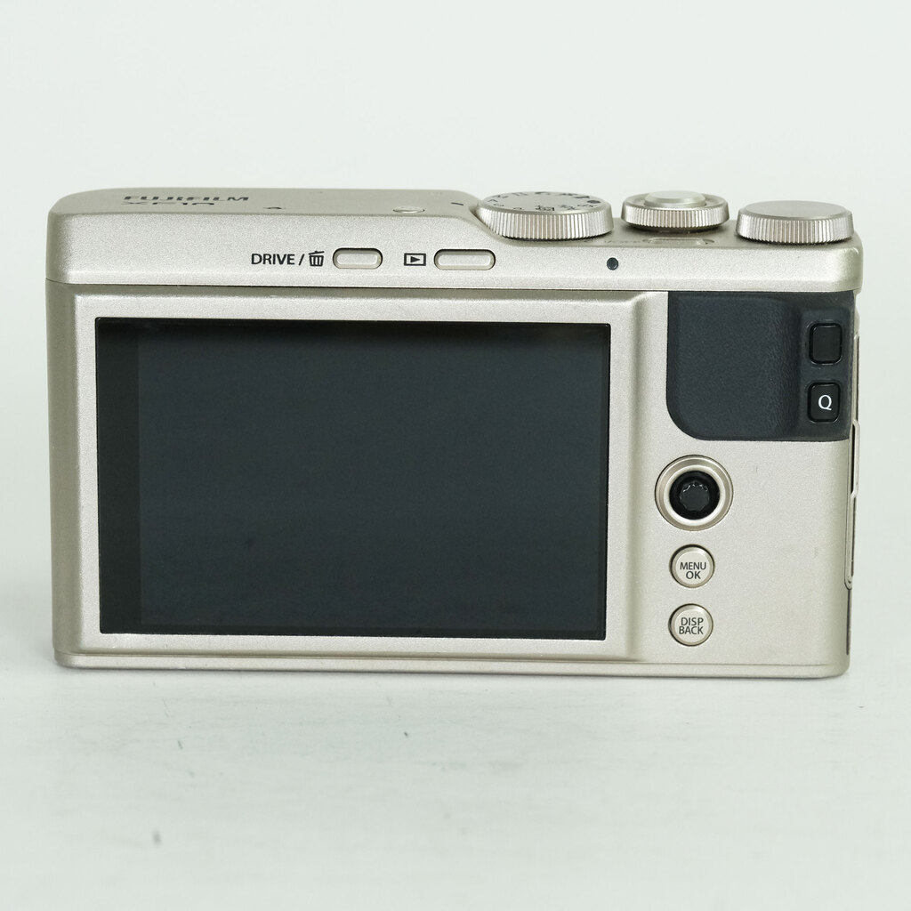 FUJIFILM XF10 シャンパンゴールド