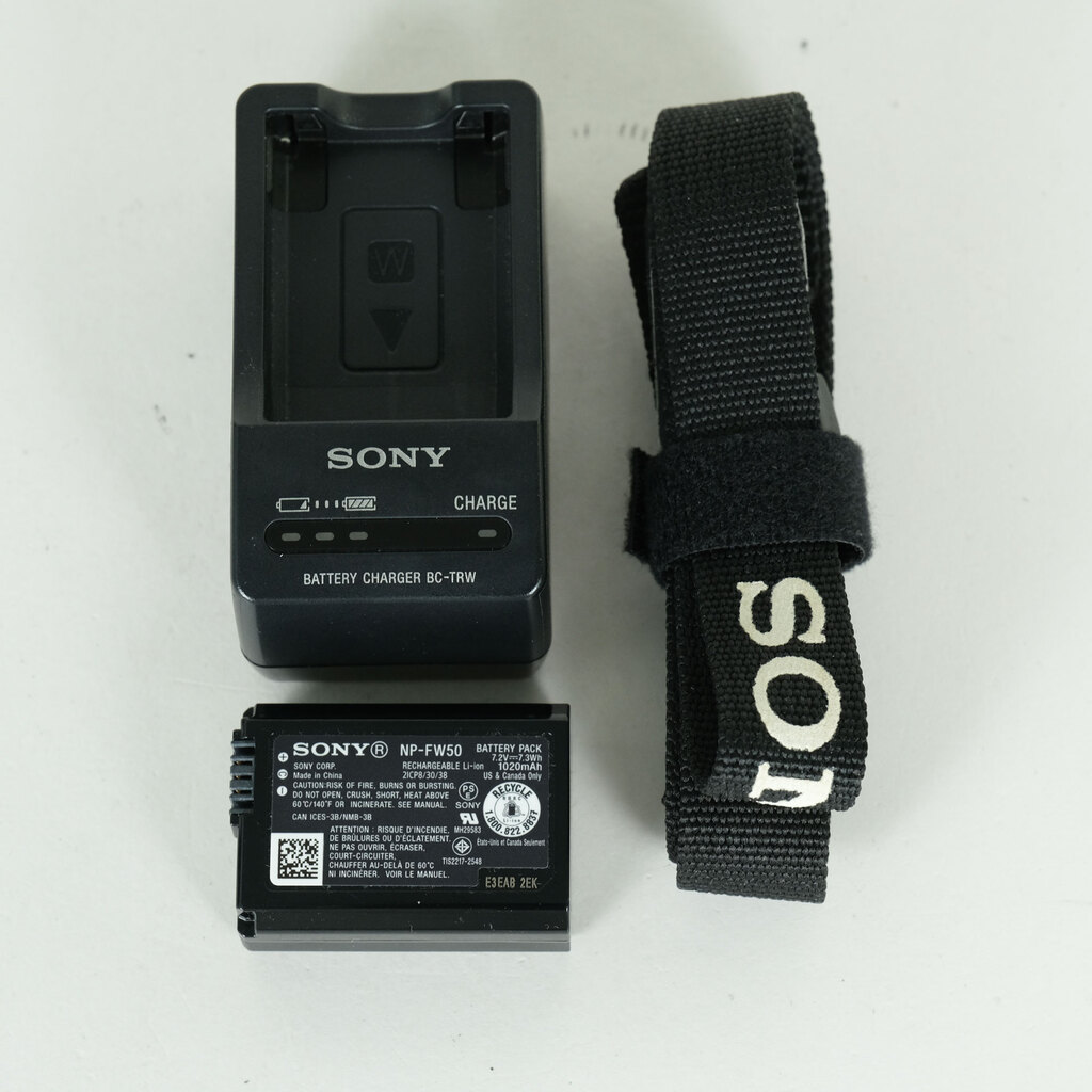 SONY VLOGCAM ZV-E10