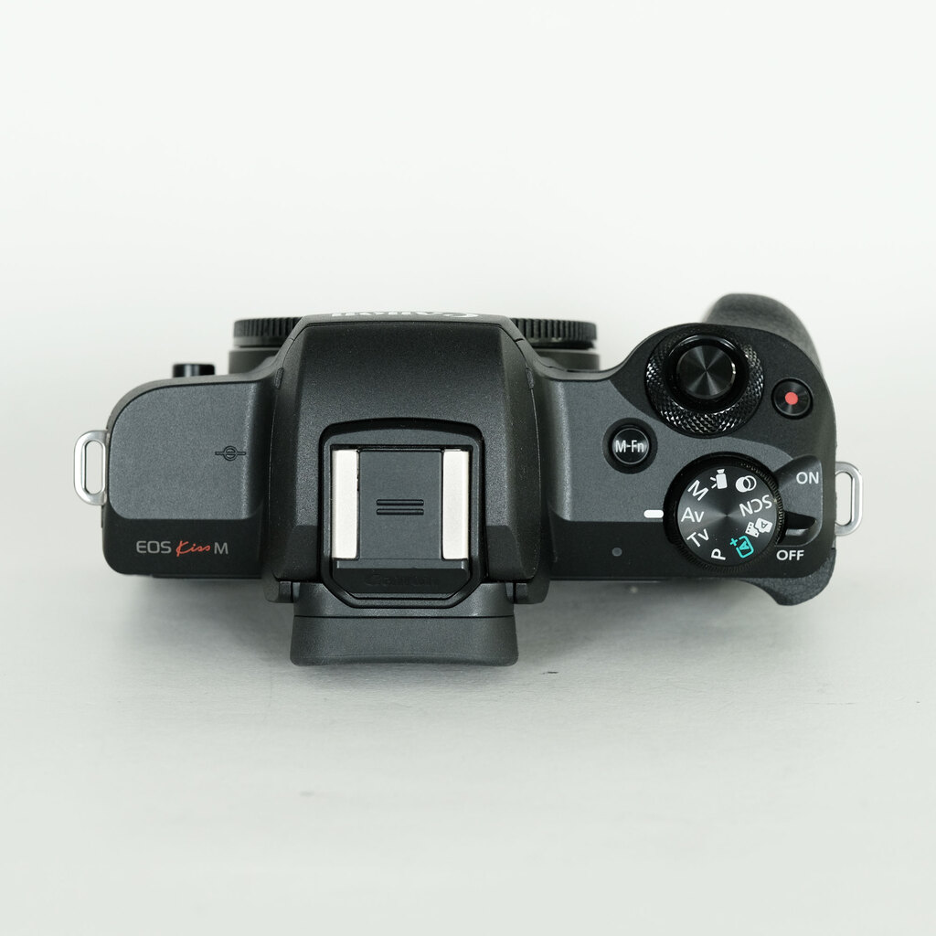 Canon EOS Kiss M
