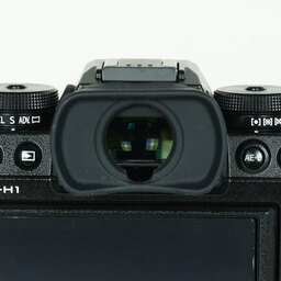 FUJIFILM X-H1