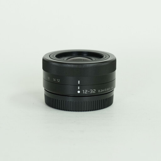 Panasonic LUMIX G VARIO 12-32mm / F3.5-5.6 ASPH. / MEGA O.I.S.