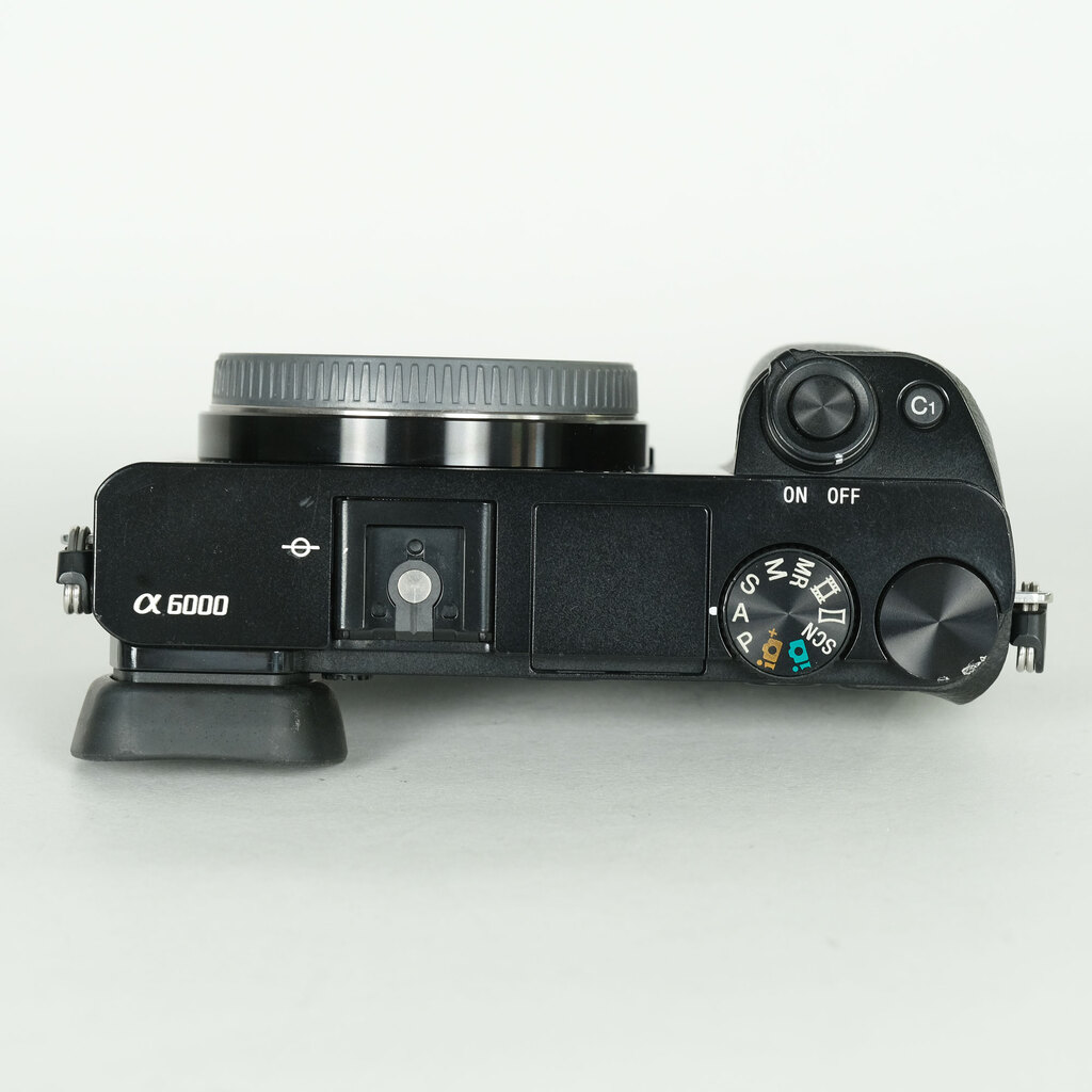SONY α6000(ILCE-6000) SONY α6000(ILCE-6000)