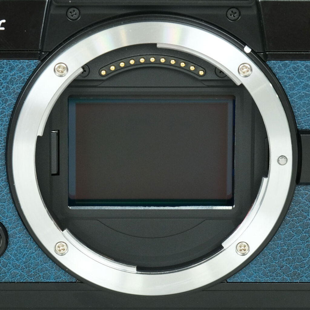 Nikon Z f プレミアムエクステリア張替済み