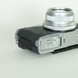 FUJIFILM X30 シルバー