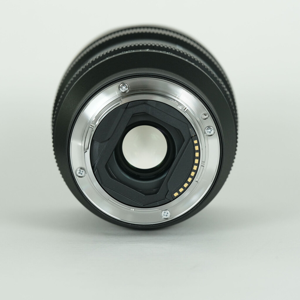 SONY FE 14mm F1.8 GM SEL14F18GMの出品 | ONE SCENE（ワンシーン）