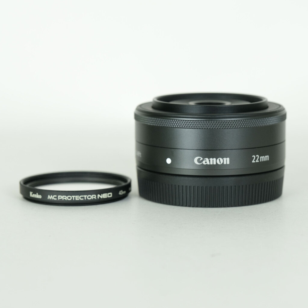 Canon EF-M22mm F2 STM