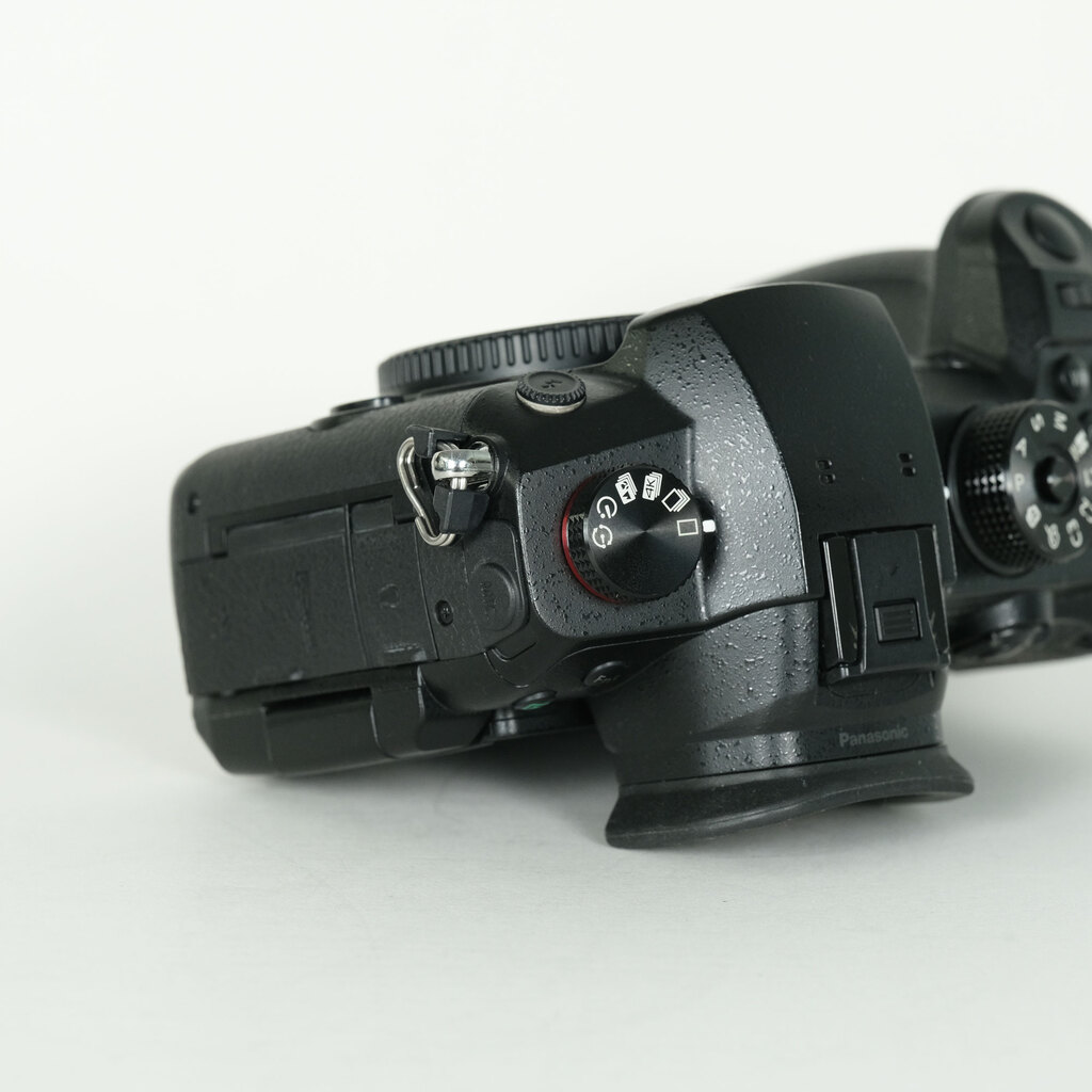 Panasonic LUMIX DC-GH5Sの出品 | ONE SCENE（ワンシーン）