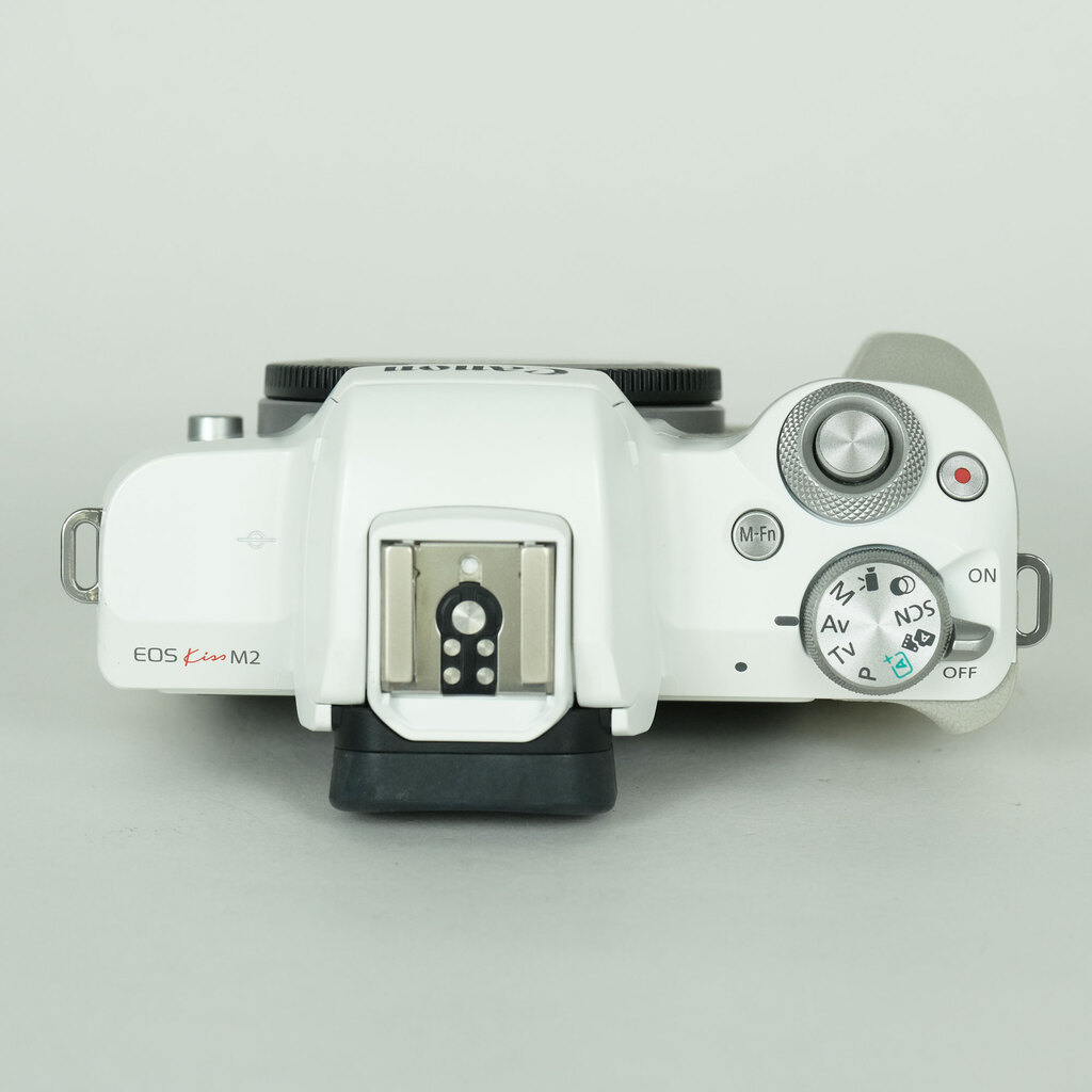 Canon EOS Kiss M2